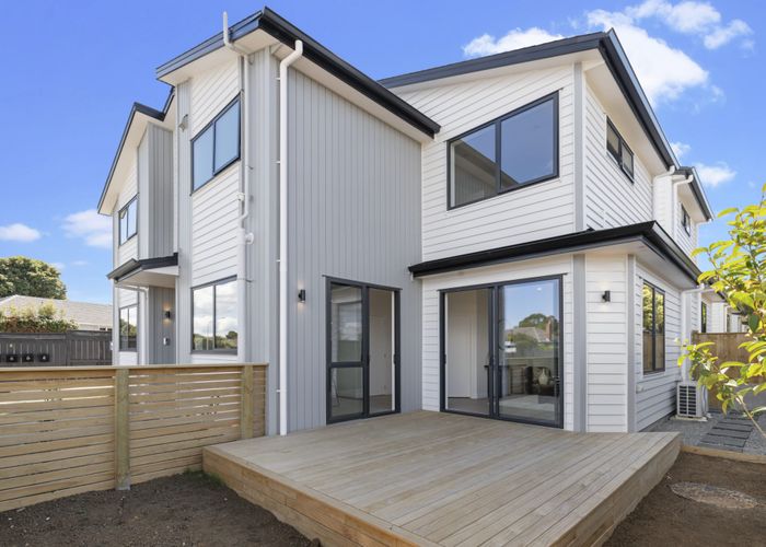  at 8A Andrew Road, Howick, Manukau City, Auckland