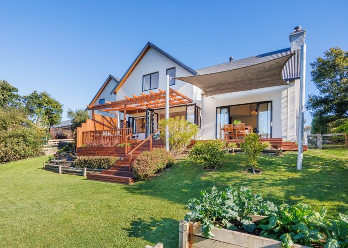  at 20 Cashmere Drive, Fitzherbert, Palmerston North, Manawatu / Whanganui