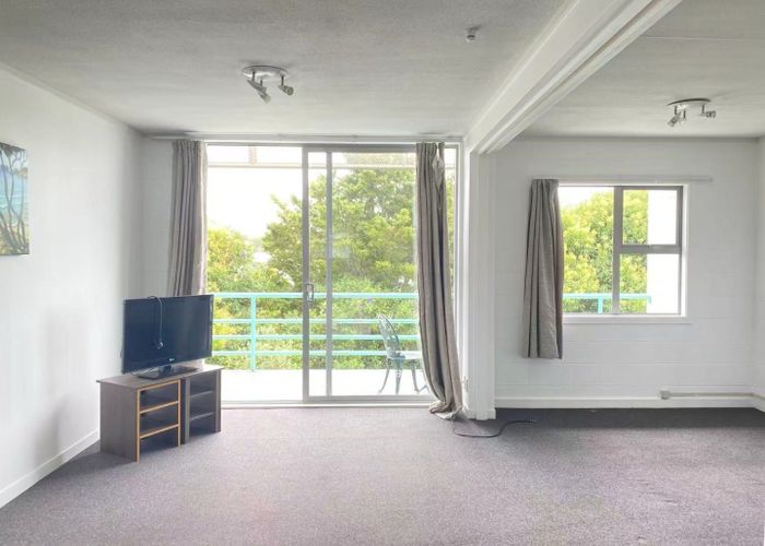  at 305/2 Maungawhau Road, Epsom, Auckland City, Auckland