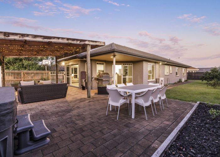  at 136 Gloucester Road, Mount Maunganui, Mount Maunganui