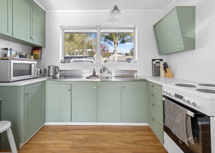  at 4 Lloyd Street, Parkvale, Tauranga