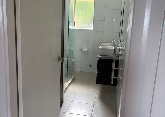  at 15 Seaview Terrace, Kew, Dunedin