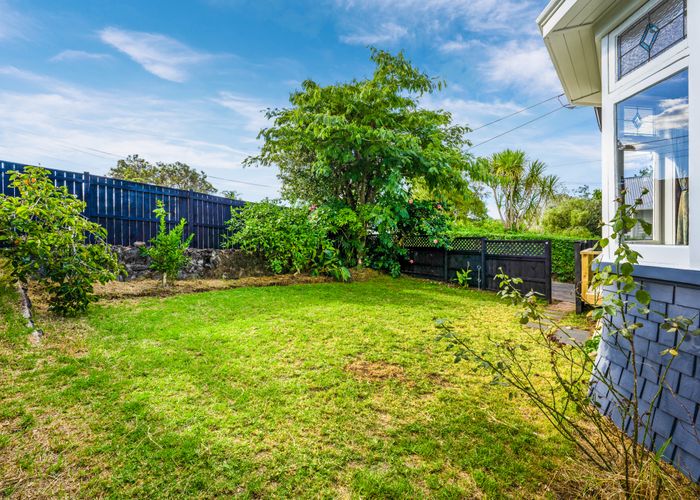  at 26 Waiohua Road, Greenlane, Auckland