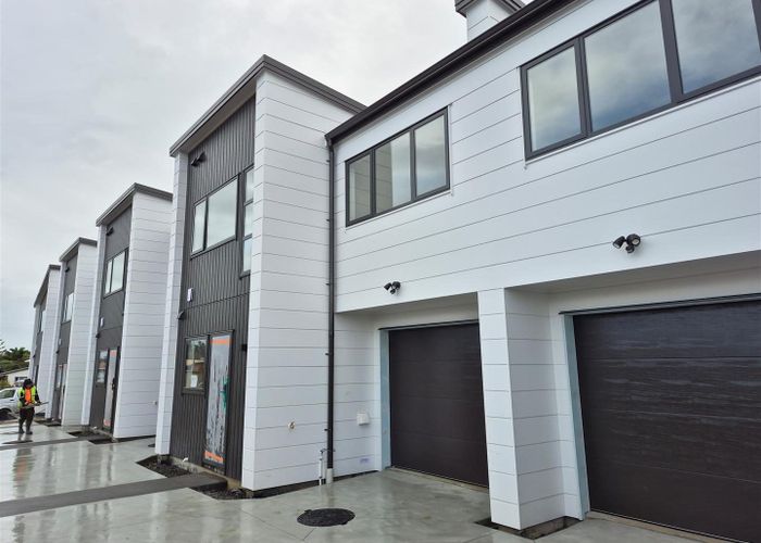 at 43 Friesian Drive, Mangere, Manukau City, Auckland