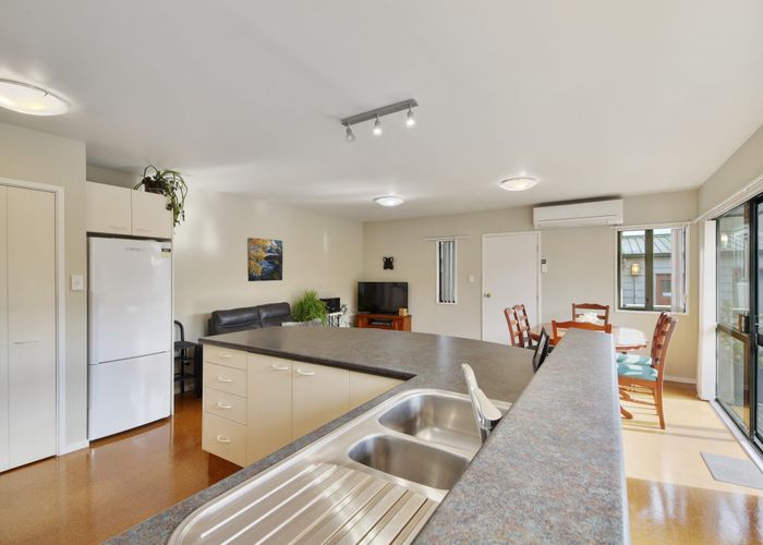  at 35 Patrick Street, St. Albans, Christchurch City, Canterbury