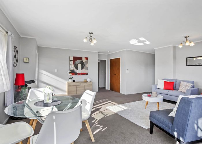  at 1/20 Sturges Road, Henderson, Waitakere City, Auckland