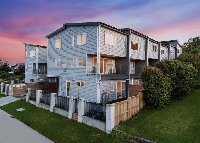  at 5D Liston Street, Northcote, North Shore City, Auckland