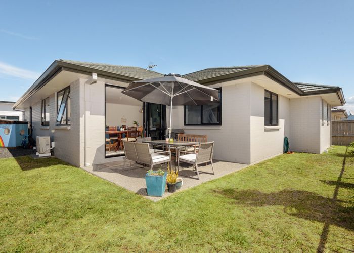  at 14 Selliera Place, Papamoa, Tauranga, Bay Of Plenty