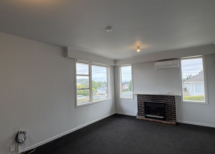  at 27 Maioro Street, New Windsor, Auckland City, Auckland