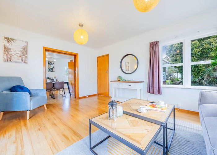  at 12 Barker Rise, Northcross, North Shore City, Auckland