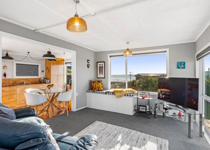 Free property data for 6 Wainamu Road, Raglan, Raglan homes.co.nz