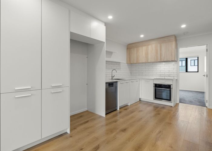  at 3 Sun Orchid Avenue, Wiri, Auckland