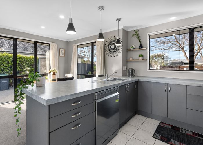 at 29 Mataroa Place, Parklands, Christchurch City, Canterbury