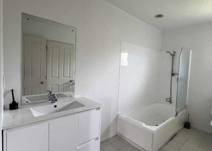  at 26 Carlas Way, Ranui, Waitakere City, Auckland