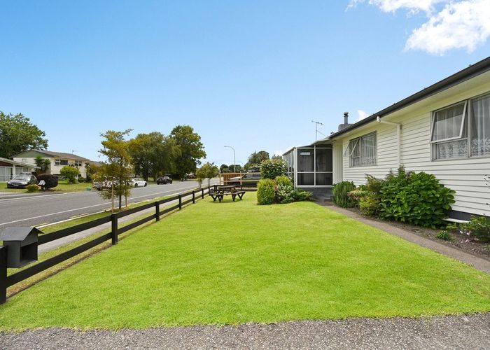  at 4 Totara Drive, Saint Andrews, Hamilton, Waikato