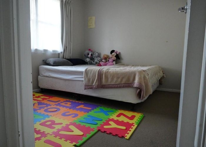  at 4/37 Buckingham Crescent, Papatoetoe, Manukau City, Auckland