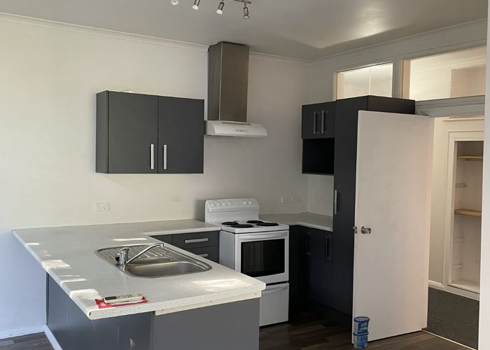  at 6 Epsom Way, Karori, Wellington