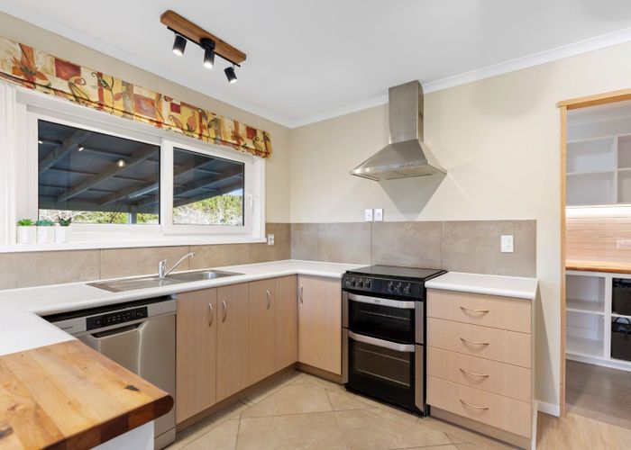  at 86A Pahoia Road, Whakamarama
