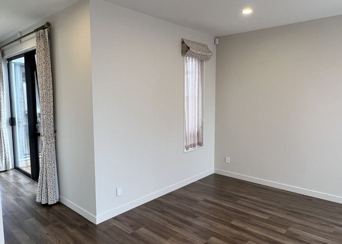  at 10 Fjord Way, Karaka, Papakura