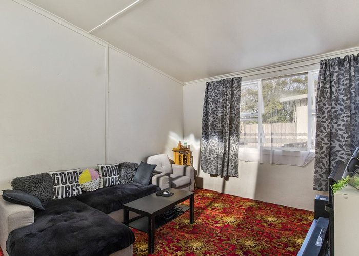  at 2/131 Carruth Road, Papatoetoe, Manukau City, Auckland