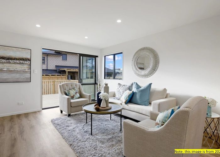  at 14/25 Vodanovich Road, Te Atatu South, Auckland