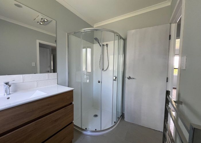  at 14 Sabana Place, Unsworth Heights, North Shore City, Auckland