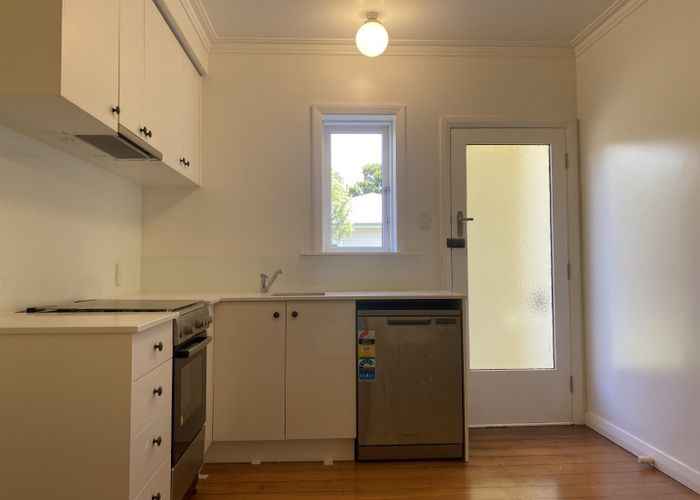  at 77 Whites Line East, Waiwhetu, Lower Hutt, Wellington