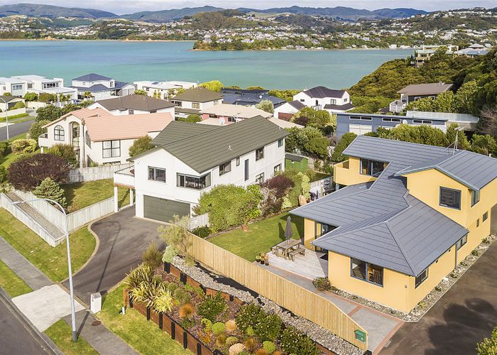  at 20 Pendennis Point, Camborne, Porirua