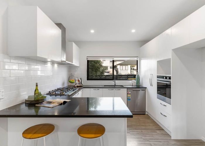  at 7C McQuoids Road, Flat Bush, Manukau City, Auckland