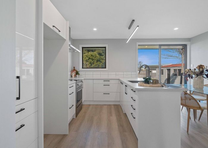  at 13 Roswell Place, Islington, Christchurch