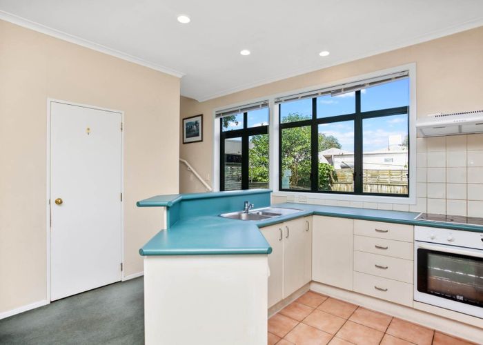  at 43/1 Ambrico Place, New Lynn, Waitakere City, Auckland
