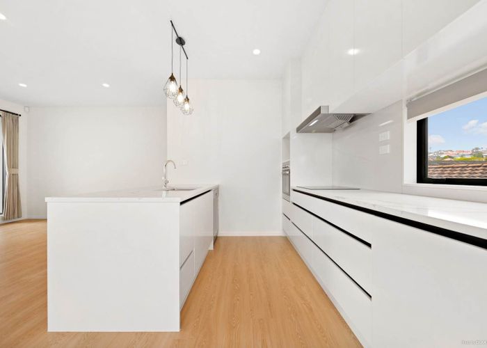  at 24D Tomintoul Place, Highland Park, Manukau City, Auckland