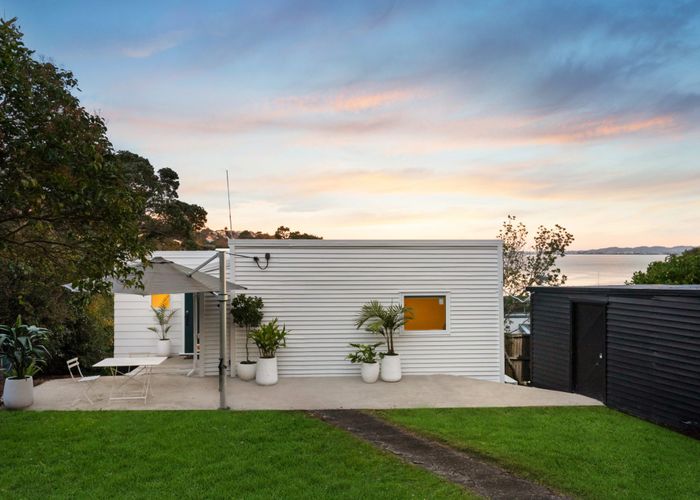  at 42 Neptune Avenue, Beach Haven, North Shore City, Auckland