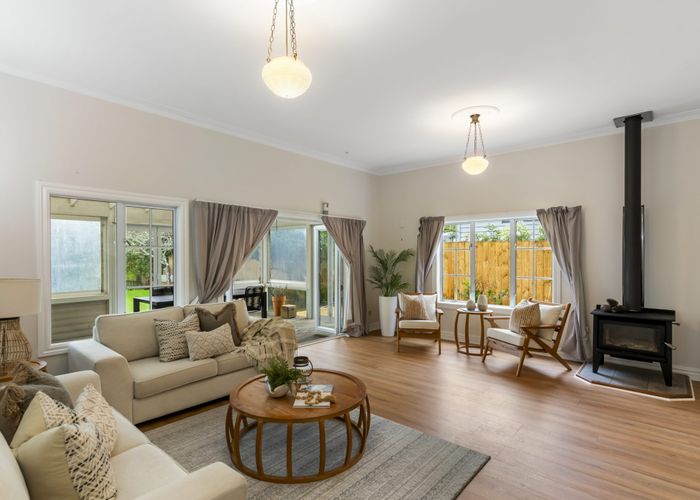  at 33 Churchill Road, Cockle Bay, Manukau City, Auckland