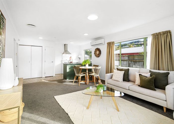  at 13 Rawson Street, Tawa, Wellington