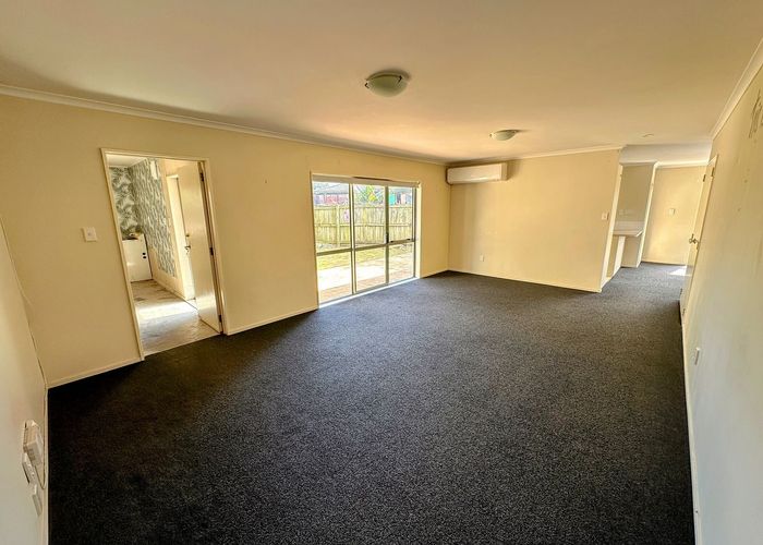  at 22 Newbegin Place, Weymouth, Manukau City, Auckland