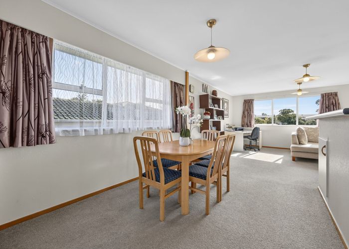  at 8 Jade Avenue, Pakuranga Heights, Manukau City, Auckland