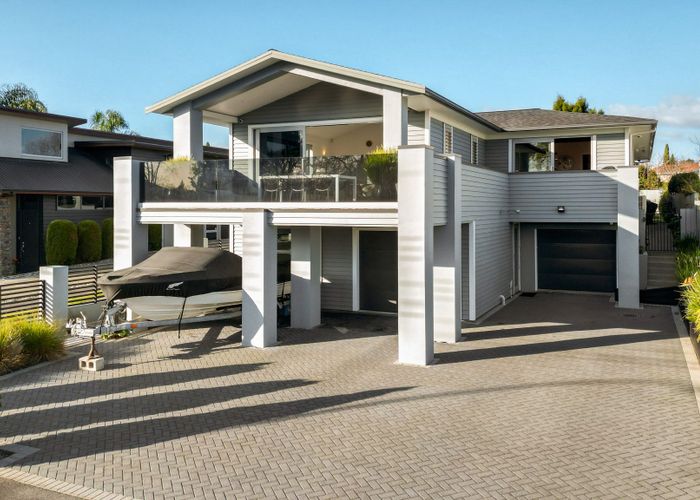  at 900 River Road, Queenwood, Hamilton, Waikato