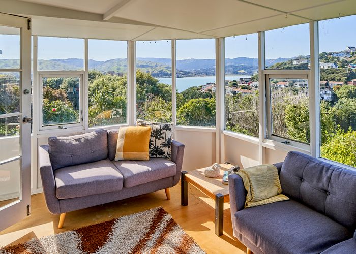  at 152 Kahu Road, Paremata, Porirua