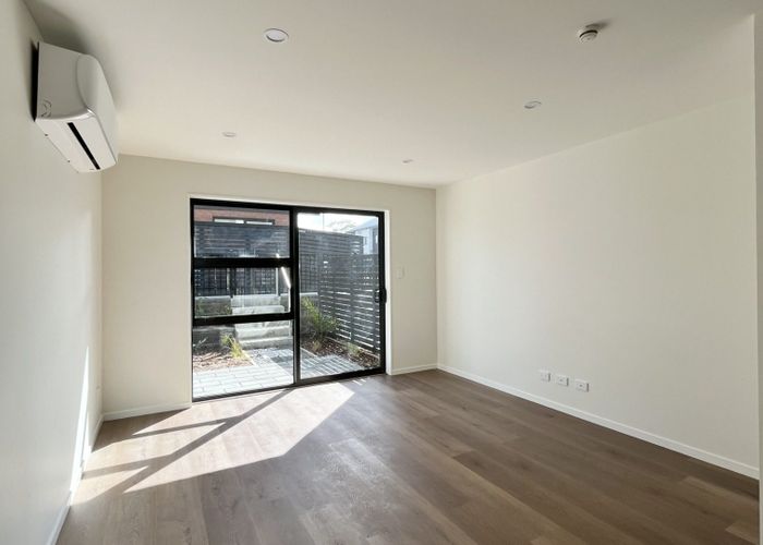  at 2/25 Jabuka Street, Glen Eden, Waitakere City, Auckland