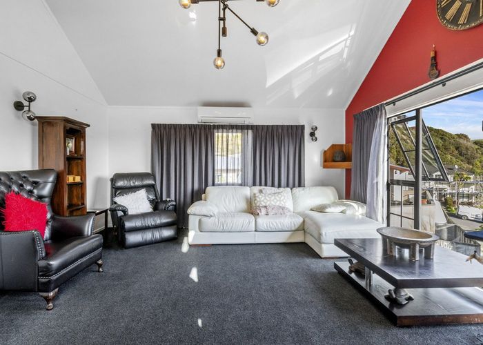  at 3 Pilot Lane, Whitby, Porirua