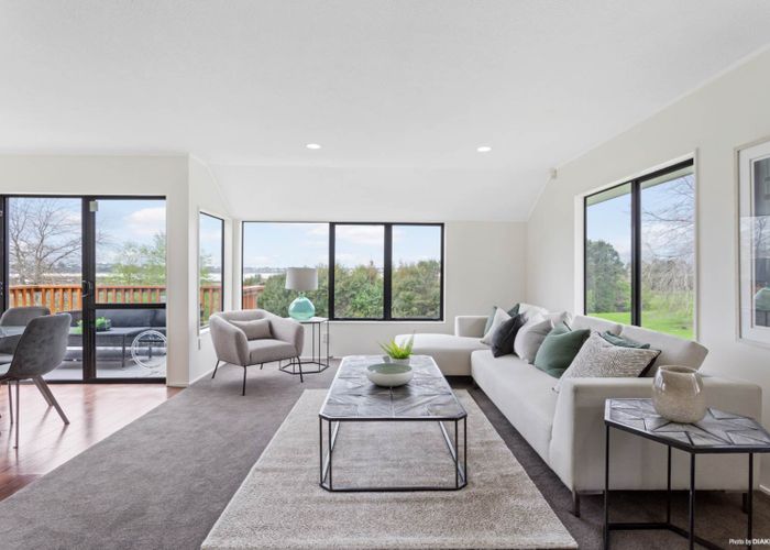  at 2/144 Exmouth Road, Northcote, Auckland