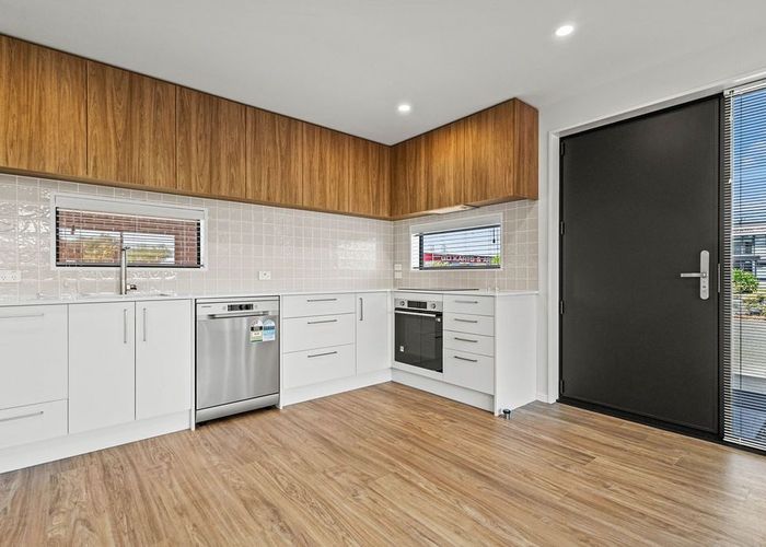  at 2/226 Blenheim Road, Riccarton, Christchurch City, Canterbury