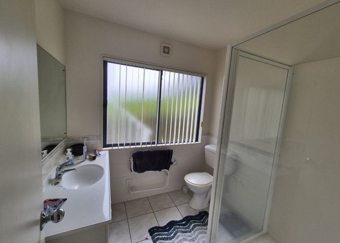  at 176c East Coast Road, Castor Bay, North Shore City, Auckland
