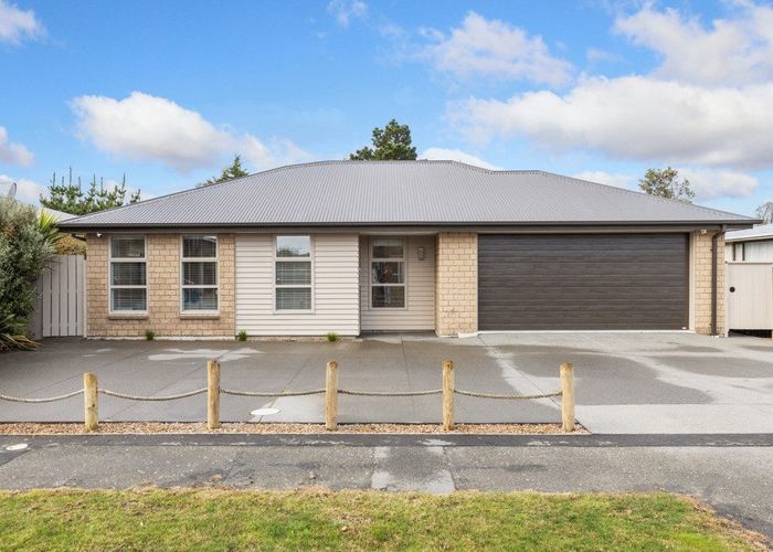  at 18 Thurso Place, New Brighton, Christchurch