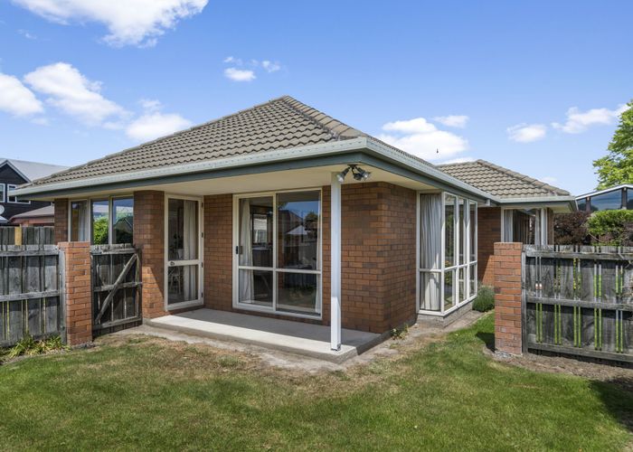  at 2/9 Wittys Road, Avonhead, Christchurch