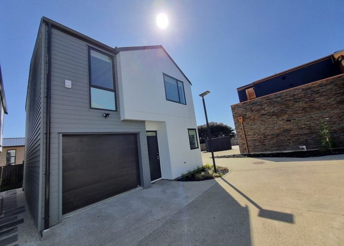  at 15 Matterhorn Crescent, Northpark, Manukau City, Auckland