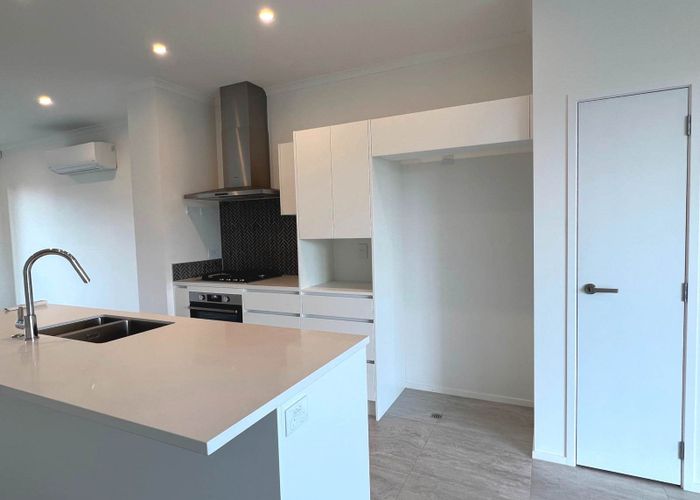  at 70 Nugget Avenue, Hobsonville, Waitakere City, Auckland