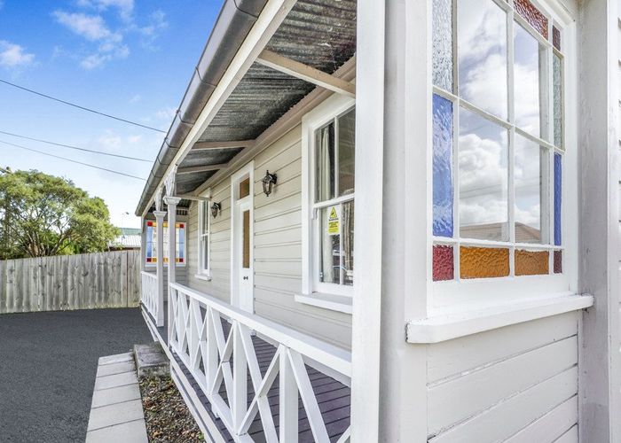  at 11 Frances Street, Hamilton East, Hamilton