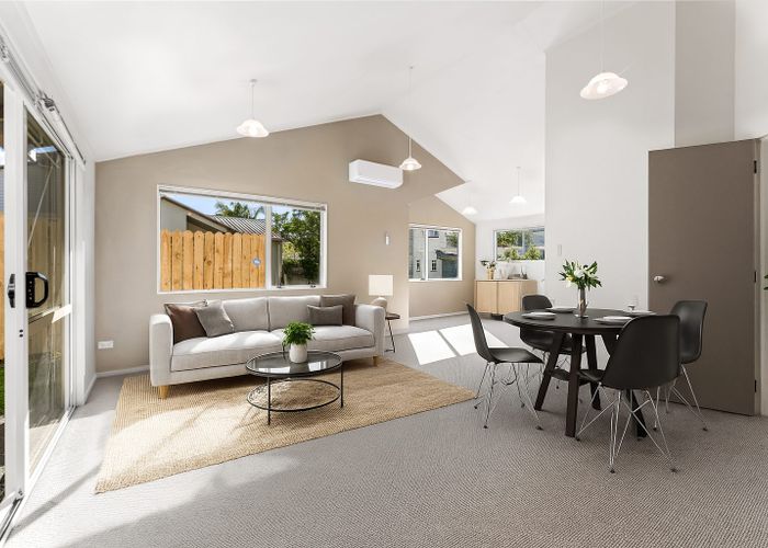  at 2/372 Whangaparaoa Road, Stanmore Bay, Rodney, Auckland